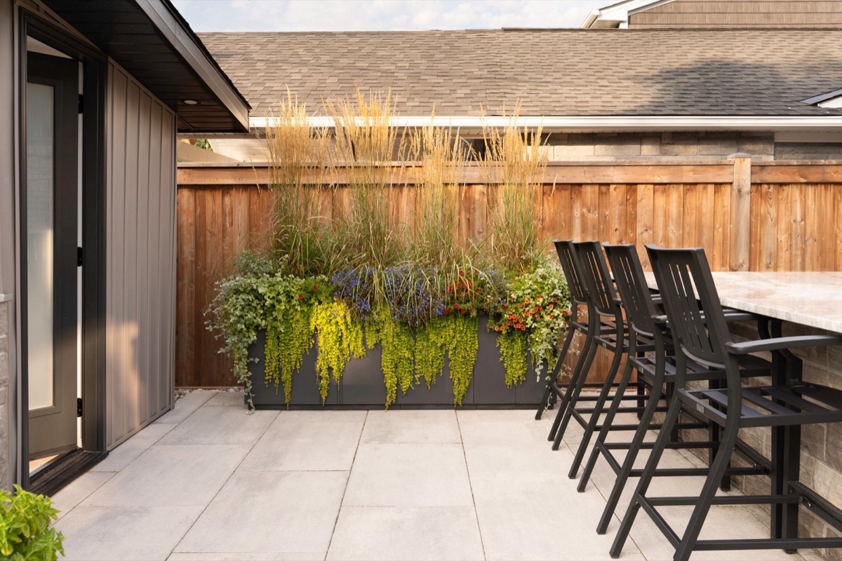 Platina szürke műanyag virágláda