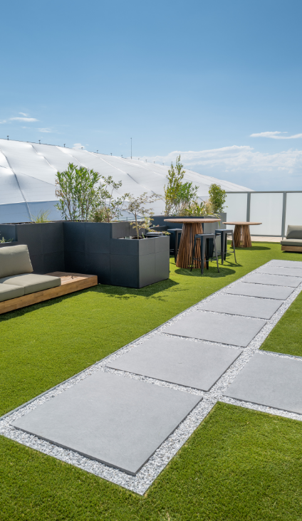 Lyoni Stadion – antracit virágládák 3